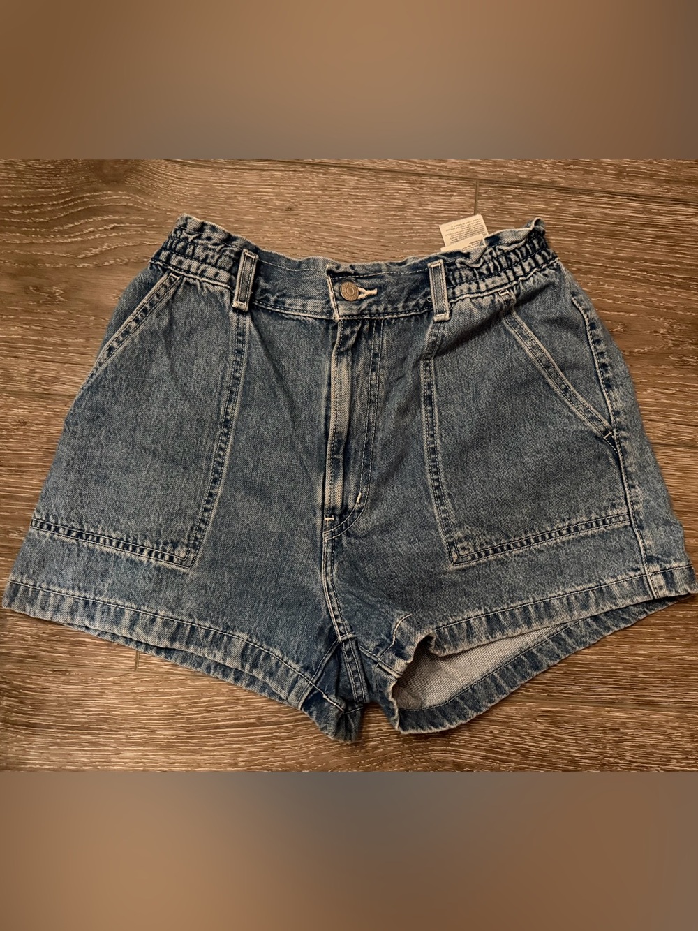Levi's Premium High Loose Denim Shorts Medium Wash Blue W29